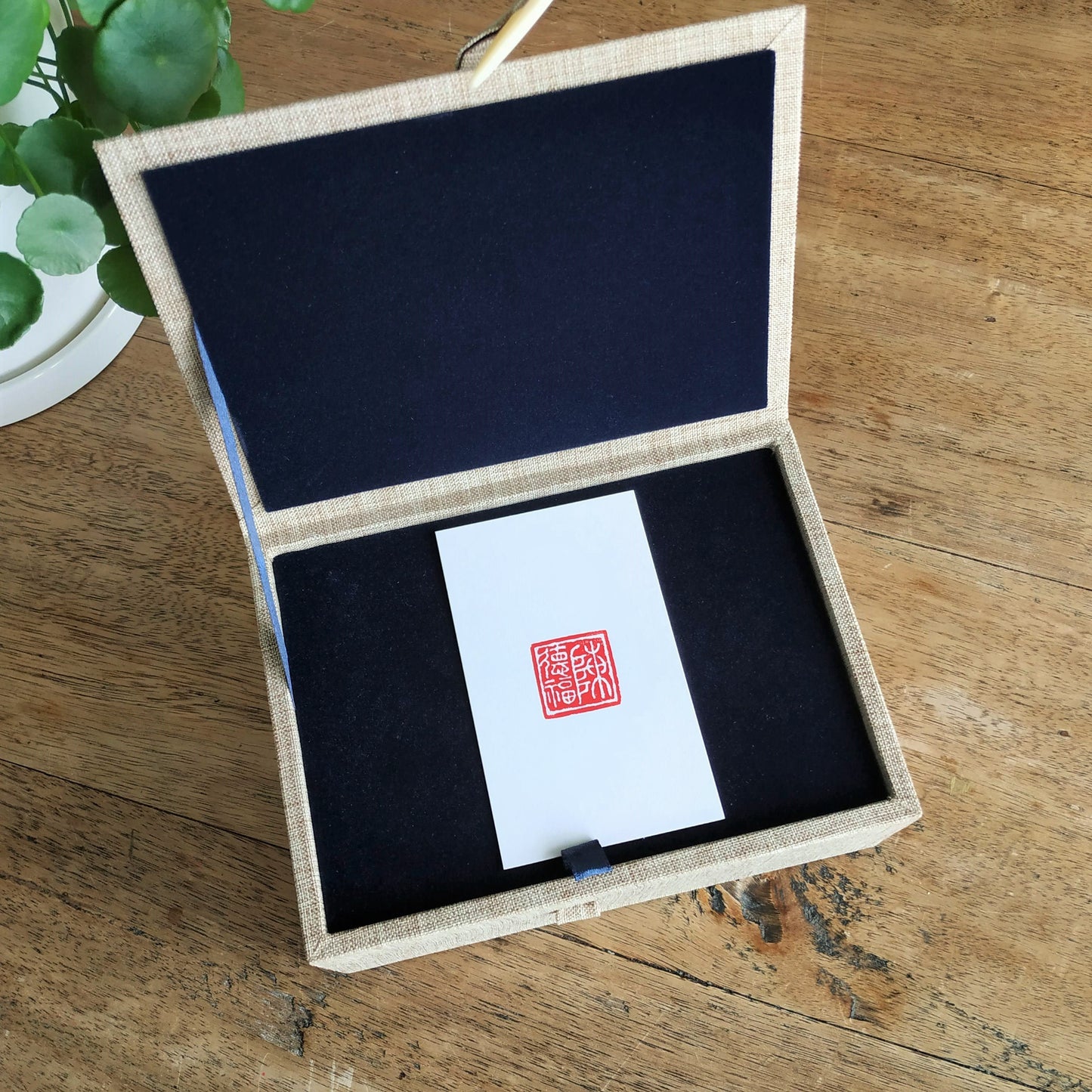 Exquisite gift set for customized square seal