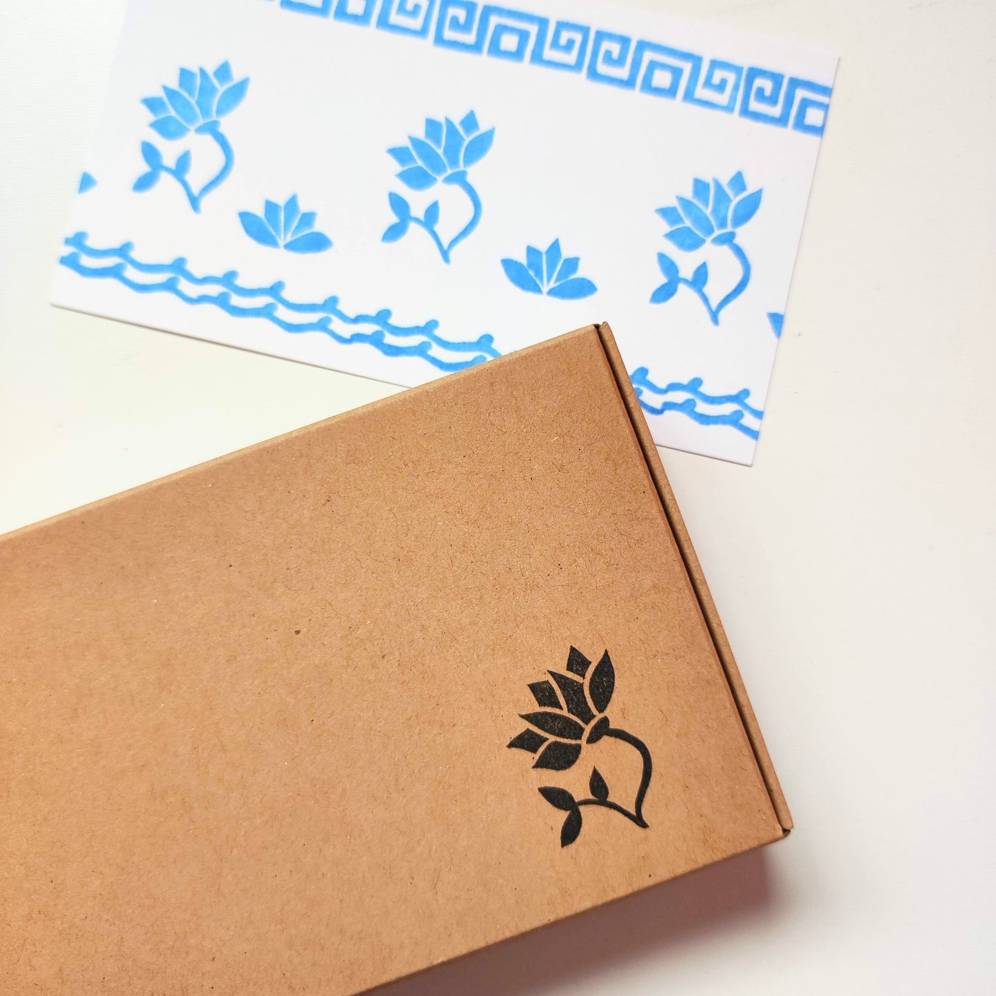 Blue-and-white porcelain rubber stamp set